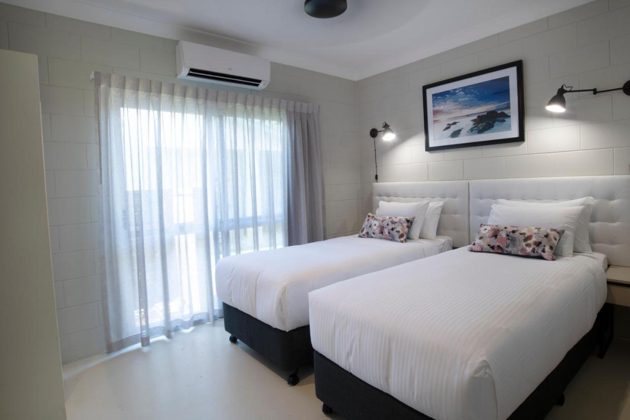 Apartments At 미션비치 외부 사진